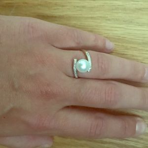 Pearl ring - anniversary